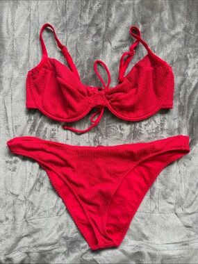 Red Textured Underwire Bikini Set